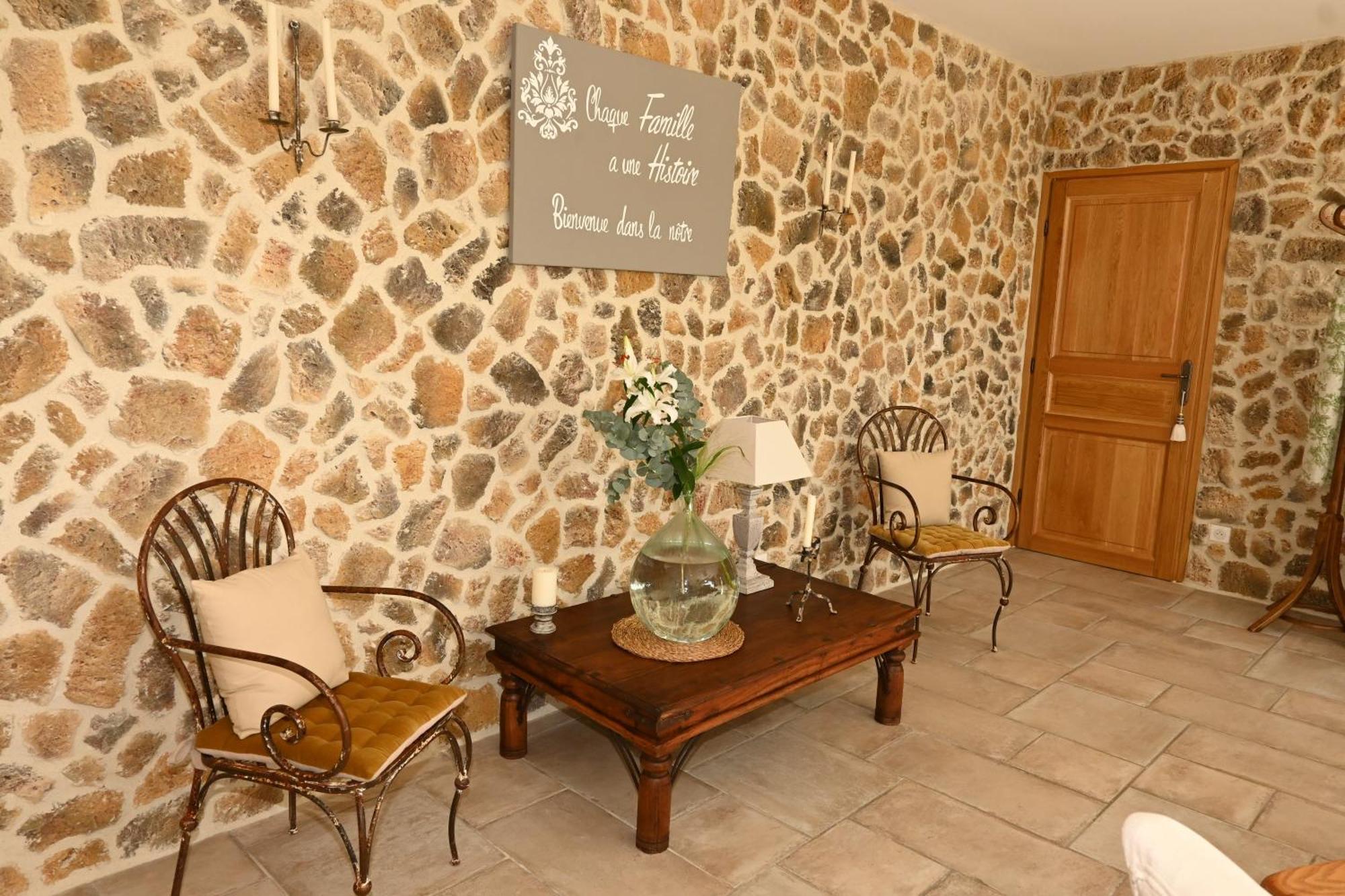Aux 3 Forets Bizeneuille Exterior foto